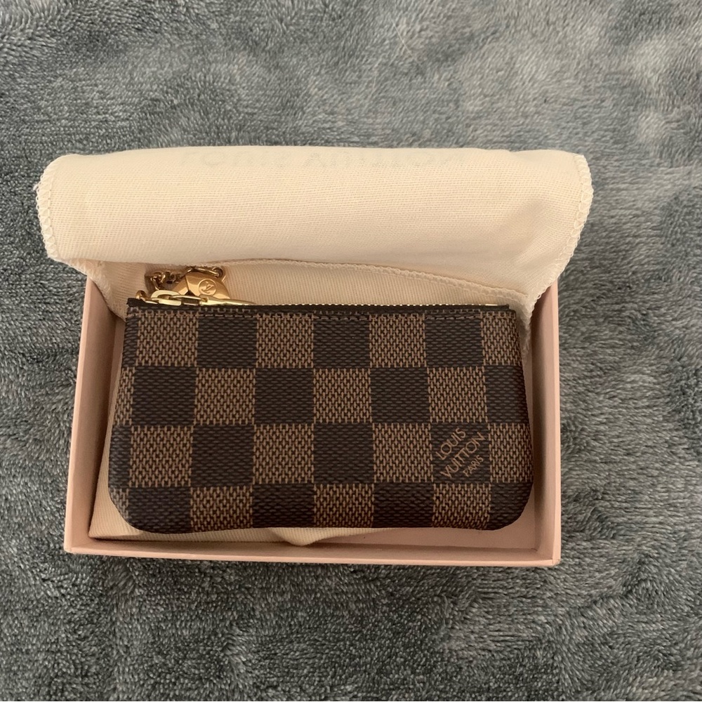 Louis Vuitton checkered key pouch (rare)